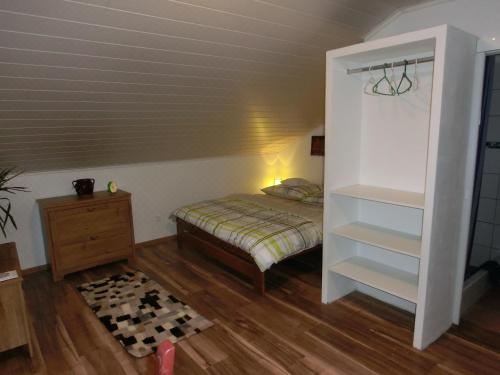 双人房（带独立浴室）