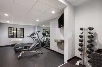 Quality Suites I-44