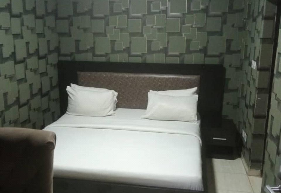 Sky Suites - Housity