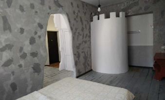 Hotel Yan - Hostel - Housity