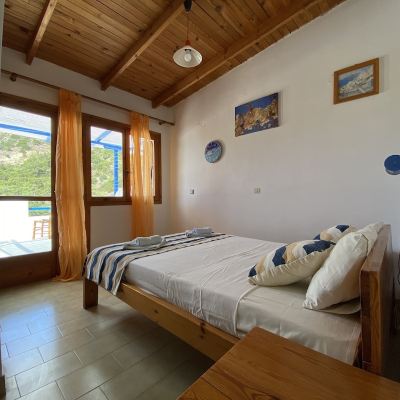 Standard Room, 1 Double Bed, Kitchen, Mountain View