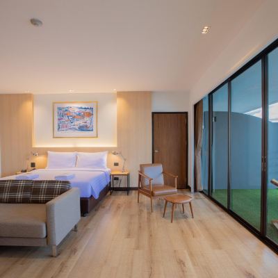 Premier Room King Bed (River View) The Royal River Hotel Promo Code