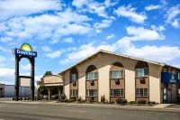 Days Inn by Wyndham Yakima Отели в г. 