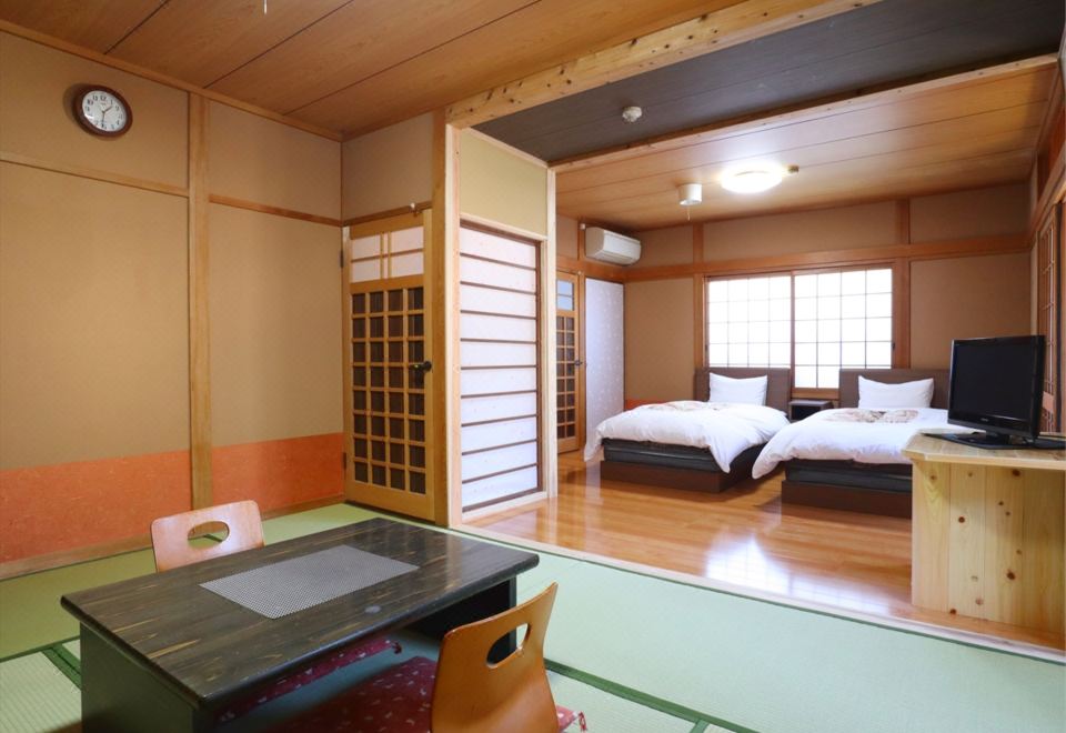 Standard Twin Room, No View, Non-Smoking ([for 2 People / Twin Beds] Japanese-Western Style Room 14 Tatami (Non-Smoking))