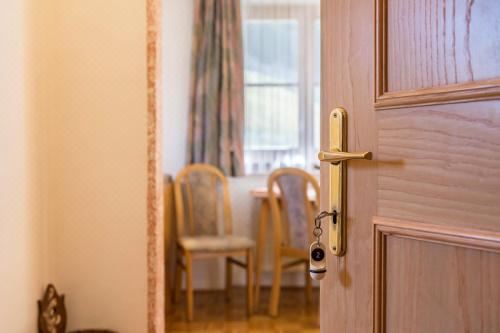 高级一卧室带阳台公寓