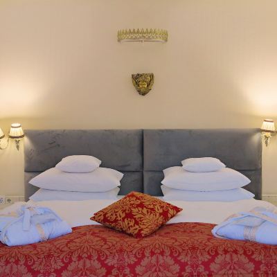 Superior Double Room with Hot Tub Hotel Augusta am Kurfürstendamm Promo Code