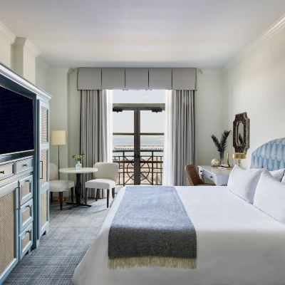 Deluxe King With Balconette Harbourview Inn Promo Code