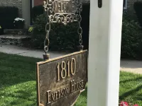 1810 Emerson House Bed & Breakfast - Adults Only Ξενοδοχεία στην πόλη Beloit