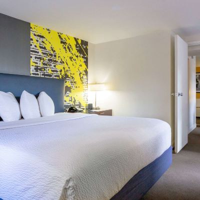 Queen Suite-Non-Smoking-Accessible Comfort Inn & Suites Baltimore Inner Harbor Promo Code