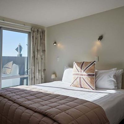 Deluxe Three-Bedroom Apartment Waves Luxury Apartments Promo Code