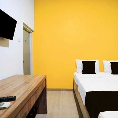 Standard Double Room OYO 1541 Padang Pasir C-12 Residence Promo Code