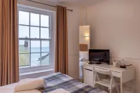 Cadgwith Cove Inn Hotels in 