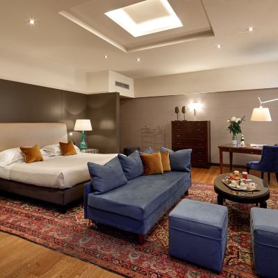 Junior Suite Hotel Accademia Promo Code