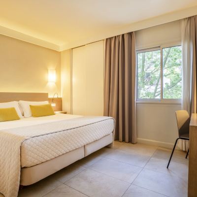 Premium One-Bedroom Apartment Inturotel Esmeralda Park Promo Code
