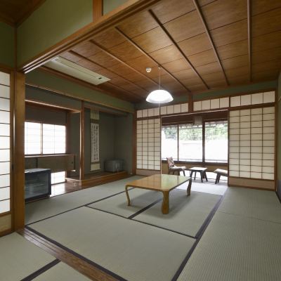 Japanese-Style Quadruple Room Zen Hostel Promo Code