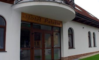 Hotel Palatín - Housity