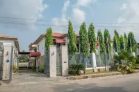 Capital Inn Plus Hotel di 