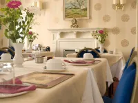 Denewood Hotel