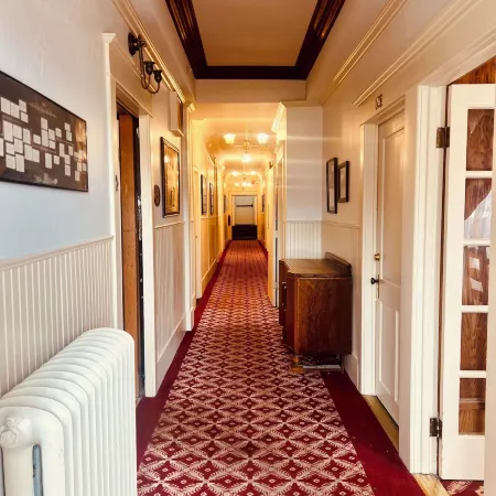 Van Gilder Hotel Отели в г. Сьюард