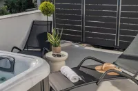 Noma Suites Tolo