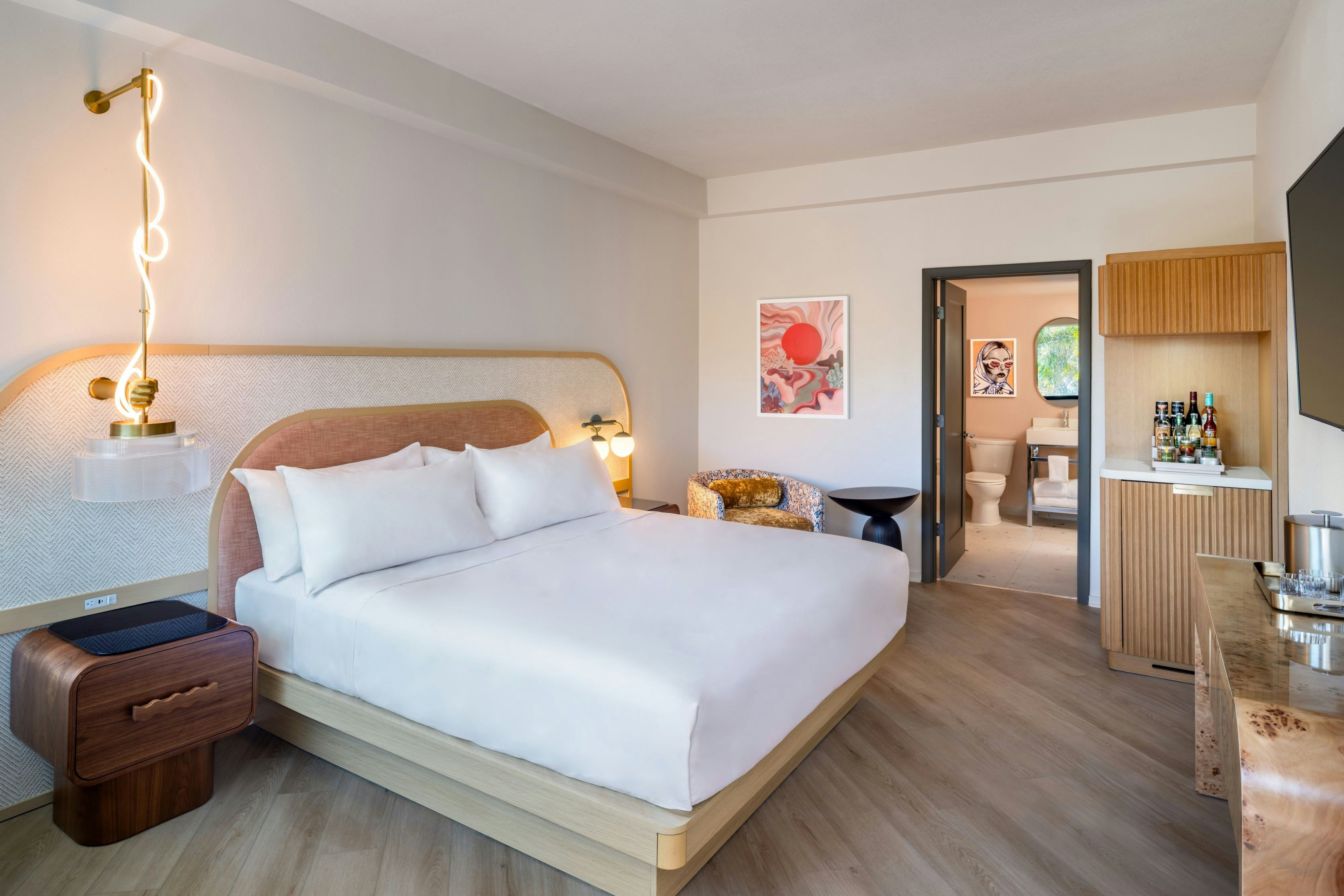 The Luce, St. Pete Beach, a Tribute Portfolio Hotel豪华特大床房