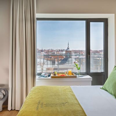 Suite With City View