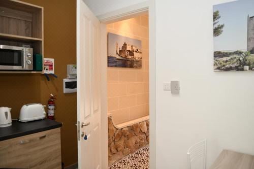 豪华特大床一室房