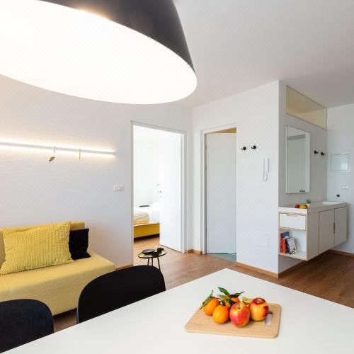 高级一卧室带阳台公寓