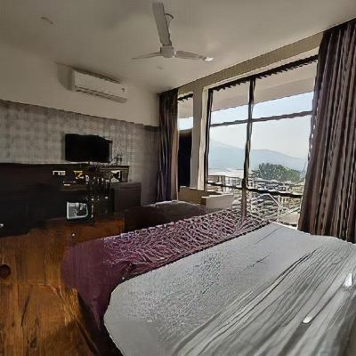 Premium Room with Balcony