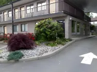 ラングレー ハイウェイ ホテル