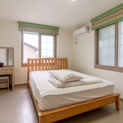 Room 104 (Bookings Are Possible From Two Nights Onwards) Jeju Albam Oreum House Pension 쿠폰