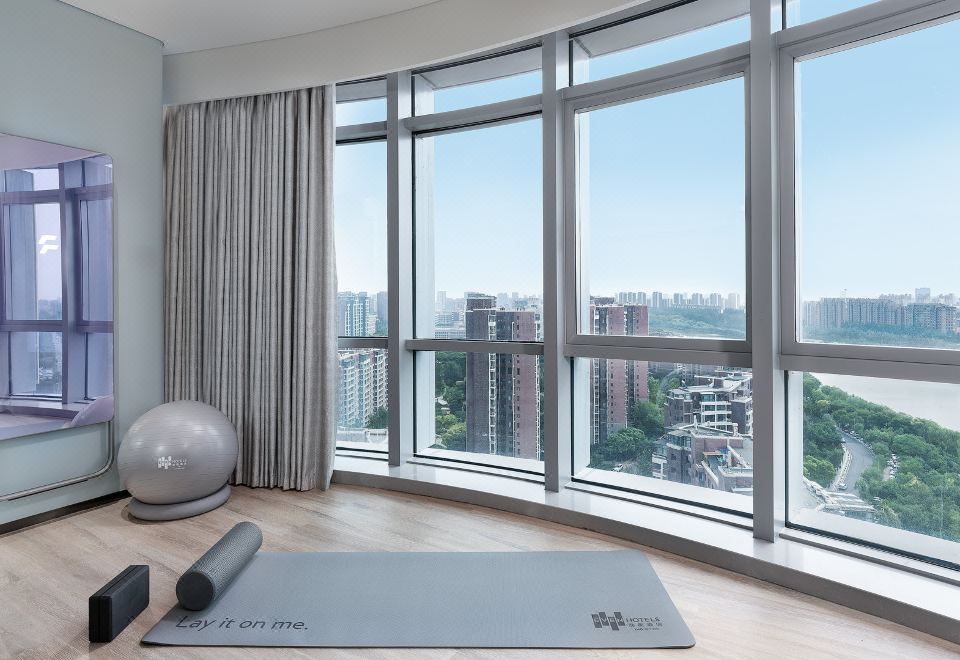 豪华韵动房·超大床·湖景（智能健身FITURE魔镜）