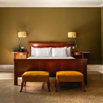 Premium Double Room Fonda Europa Promo Code