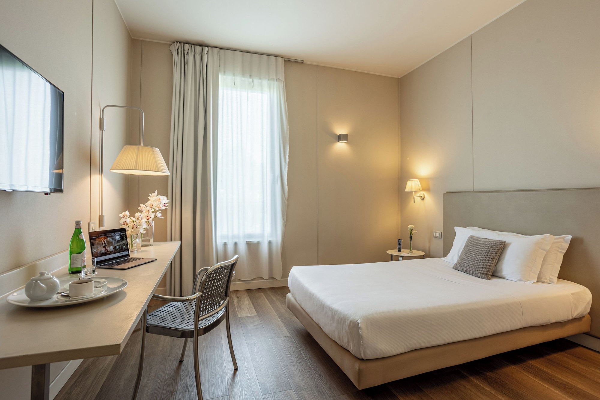 标准双人间 - 带一张双人床