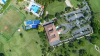 Luxury Villa Waterfall - Pool & BBQ