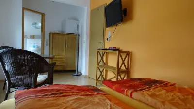 Gästezimmer & Ferienwohnung Berge Ξενοδοχεία στην πόλη 