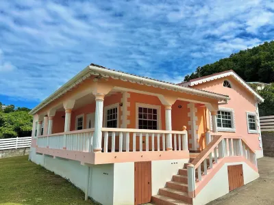 Cozy Seaview House in Heart of  Port Elizabeth Hotels in 