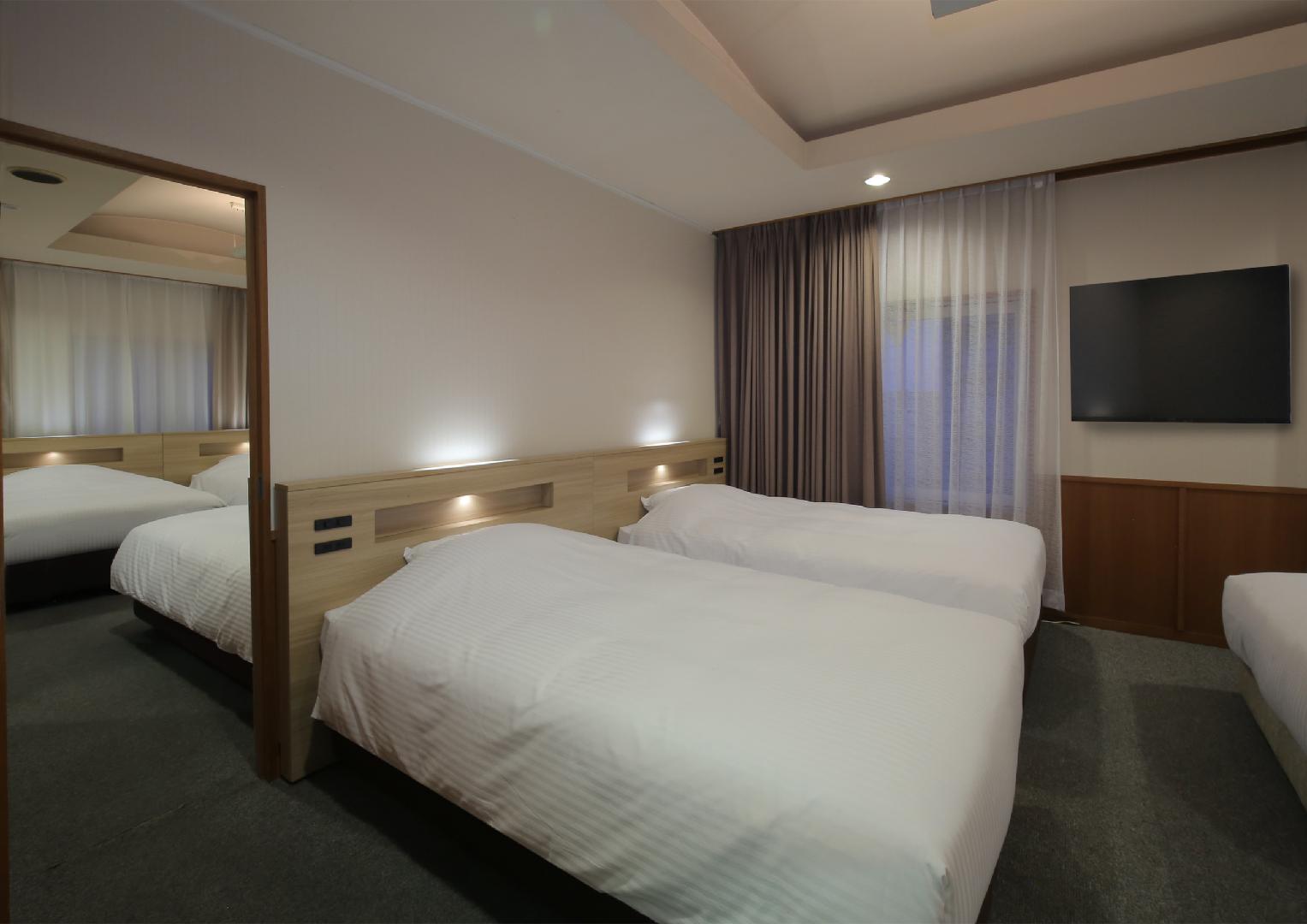 Hotel Newitaya豪华套房五人房，无烟（舒适宽敞家庭房）