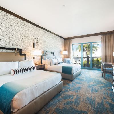 City Room, 2 Queen Beds, Balcony, City View Harbor View Inn Promo Code