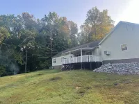 Lake View Cadiz, KY Lakefront 3 Bedroom with AC, Private Dock. Lake Barkley