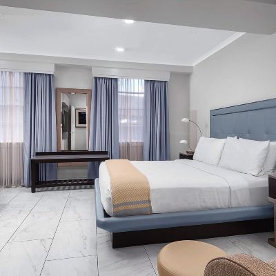 Deluxe King Room The Jung Hotel and Residences Promo Code