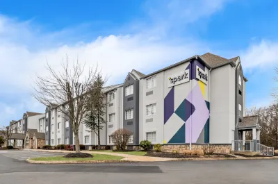 Spark by Hilton Sterling Dulles Airport Hoteles en 