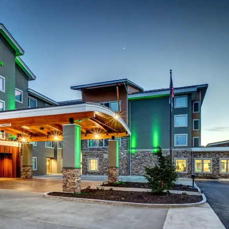Holiday Inn & Suites BELLINGHAM by IHG