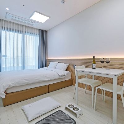 💙내통장결제 즉시 할인 ! ✨ 호텔 3% 추가 할인 💙 스탠다드더블(펫동반) 월드스카이호텔 쿠폰