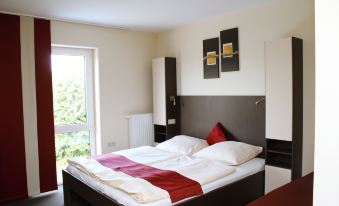 Arena Hotel - Housity
