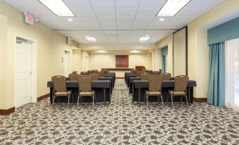 Homewood Suites by Hilton Nashville - Airport