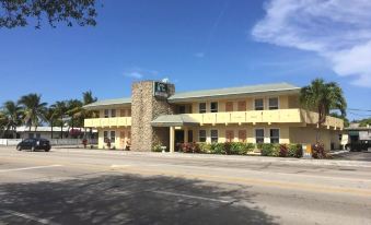 Curtis Inn & Suites