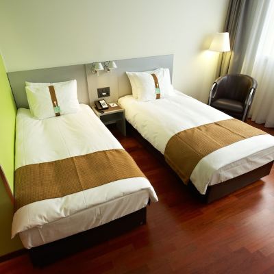 Standard Twin Room with Courtyard View Holiday Inn Zurich - Messe, an IHG Hotel Promo Code