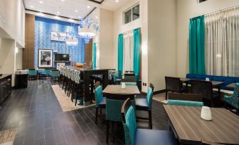 Hampton Inn & Suites Orlando at Seaworld