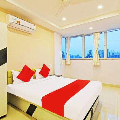 Deluxe Room With Air Conditioner Goroomgo Royal Galaxy Newtown Kolkata Promo Code